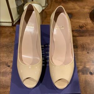 Stuart Weitzman patent peep toe pump